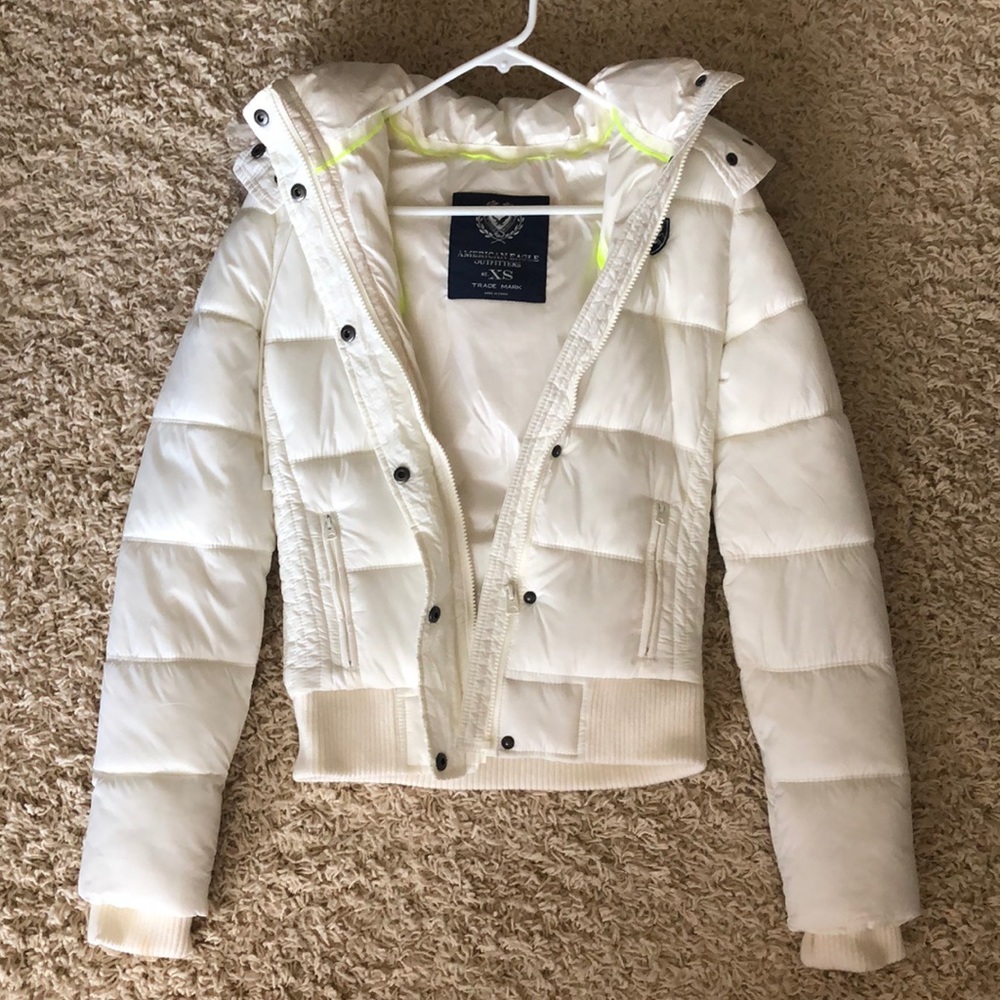 Fitted puffer jacket